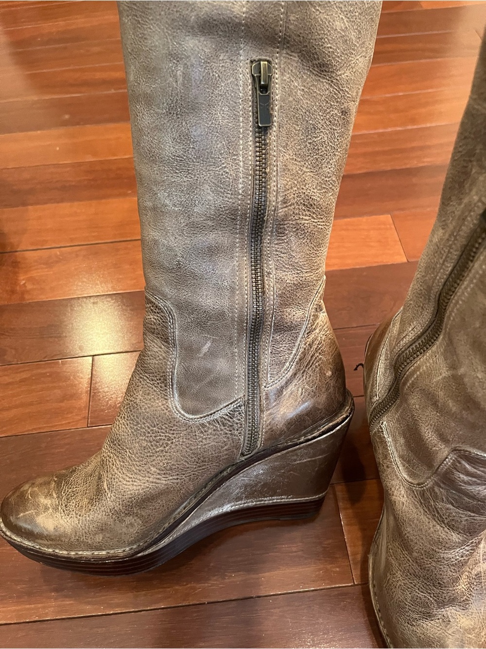 FRYE AND CO. Taupe Leather Wedge Knee Boots